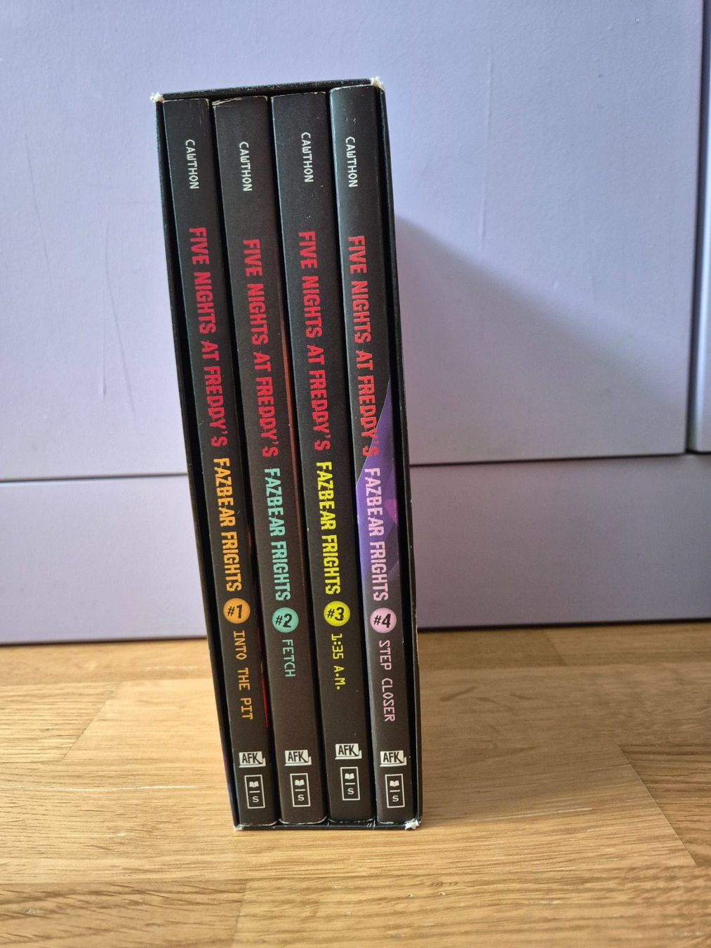 Fumetti: Five nights at Freddy's Comic collection Band 1-4 – Usato da Greifensee venduto da Misheru 1