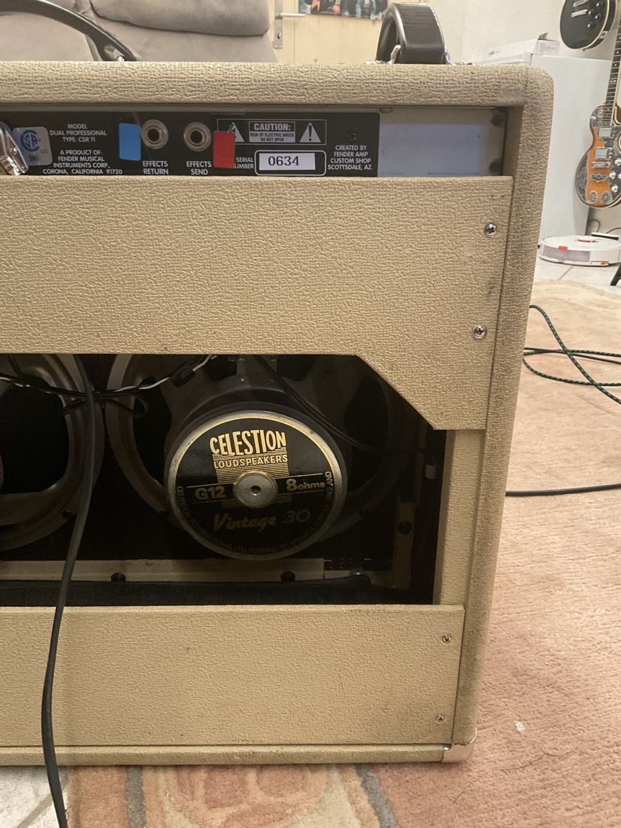 Fender Amplificatori: Fender Dual Professional Verstärker mit Footswitch, 90er J – Usato da Tschierv venduto da Screamingwolfguitars 2