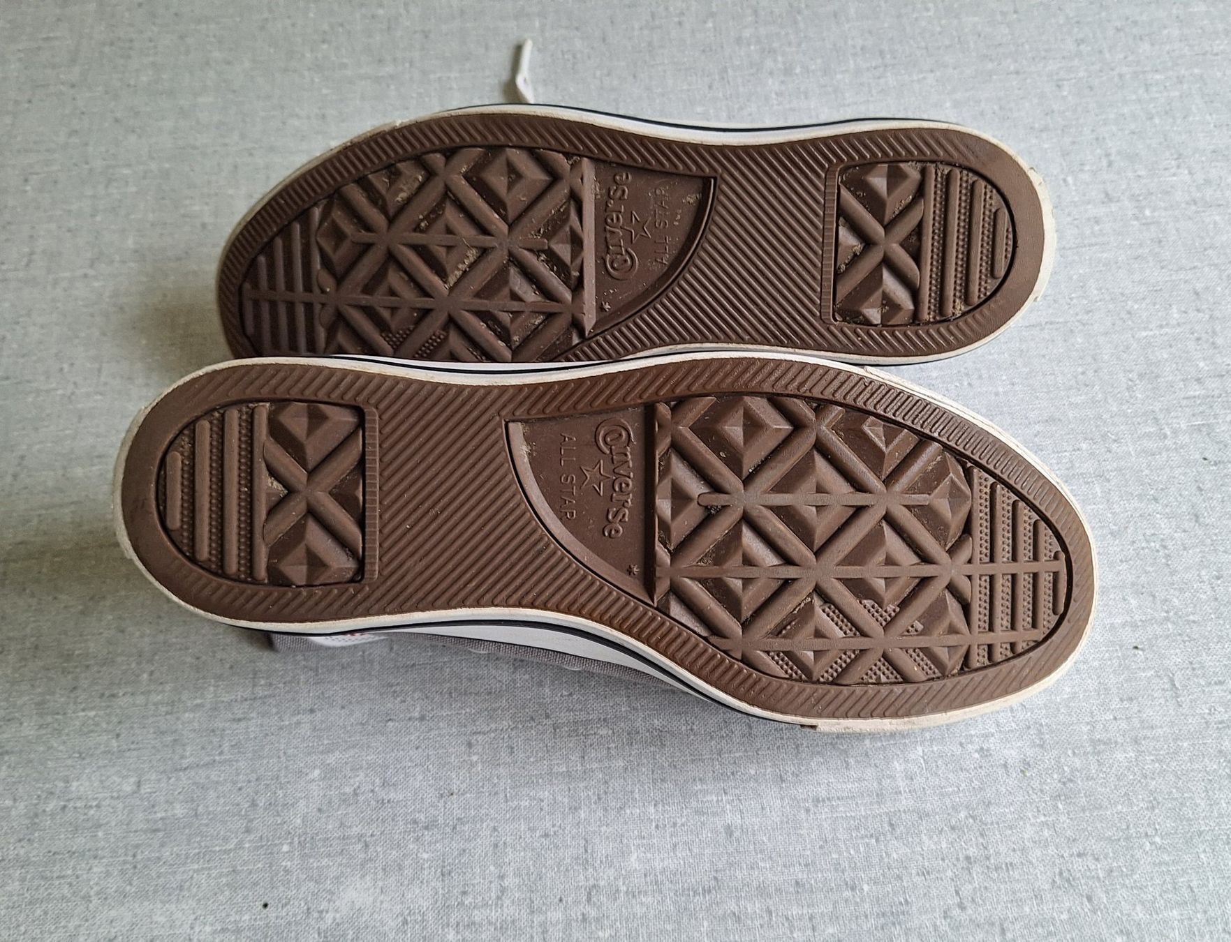 Scarpe da uomo: Converse All Stars Chucks, Grau – Usato da Weinfelden venduto da Yenas10 3