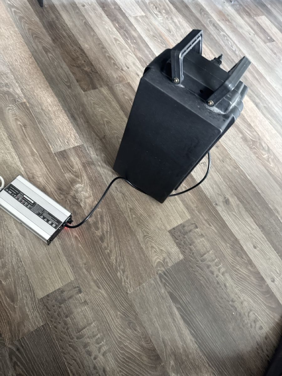 Vespino Batterie: Vespino Roller Batterie Elektroroller – Usato da Zürich venduto da zaz_5d69 1