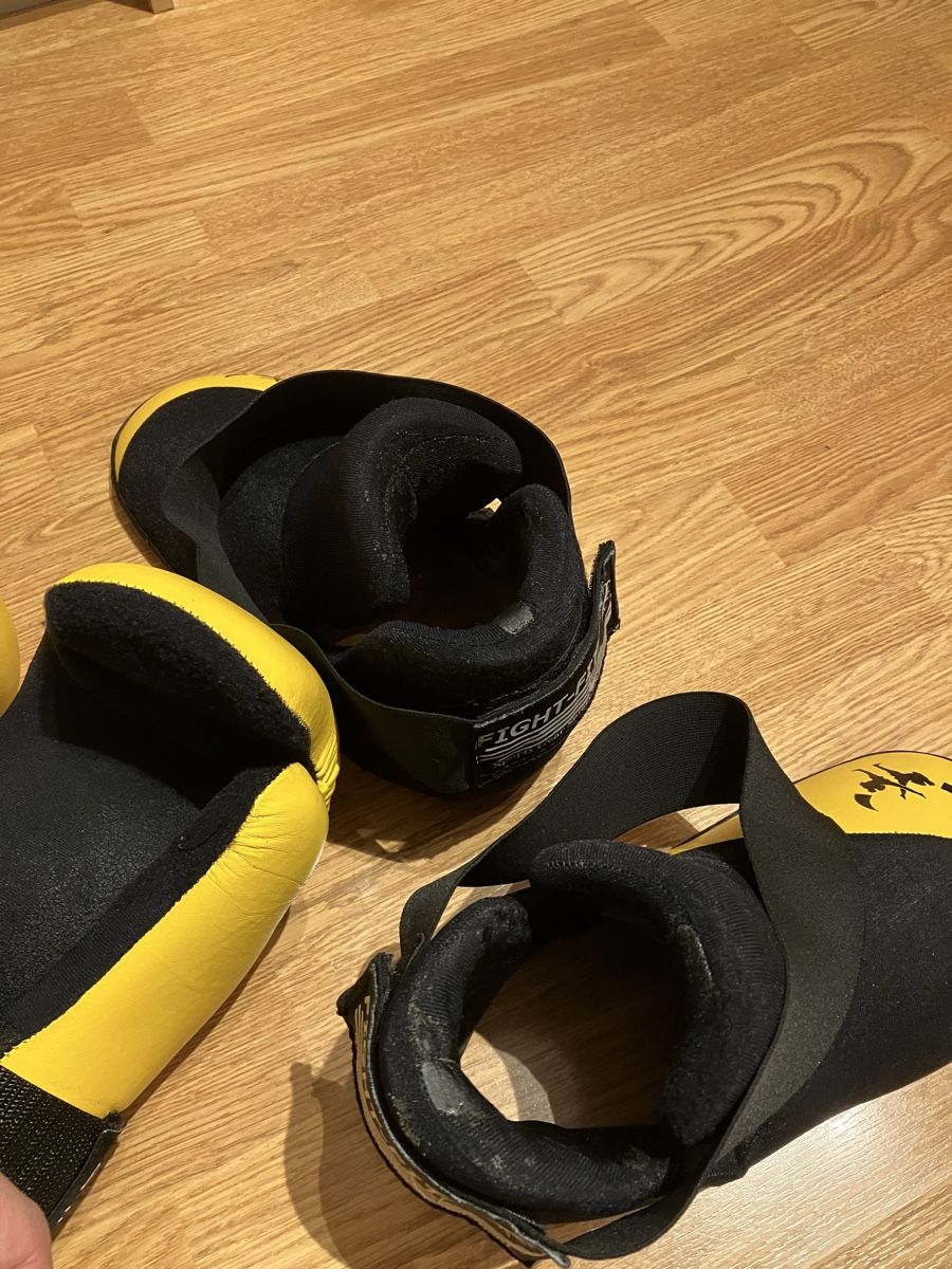 Guanti & manicotti: Boxhandschuhe inkl. Fusschutz – Usato da Gossau ZH venduto da covi90 5