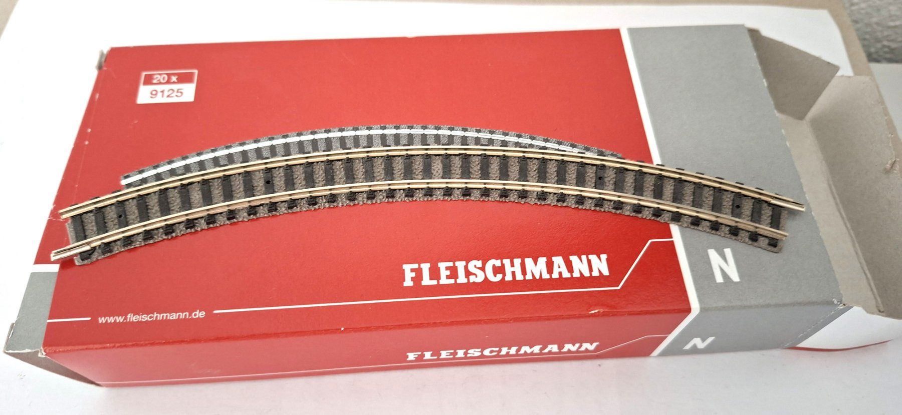 Fleischmann Trains électriques: Fleischmann Gleis gebogen Art. 9125 – Neuf (Voir description) à Biberist par Ntrains