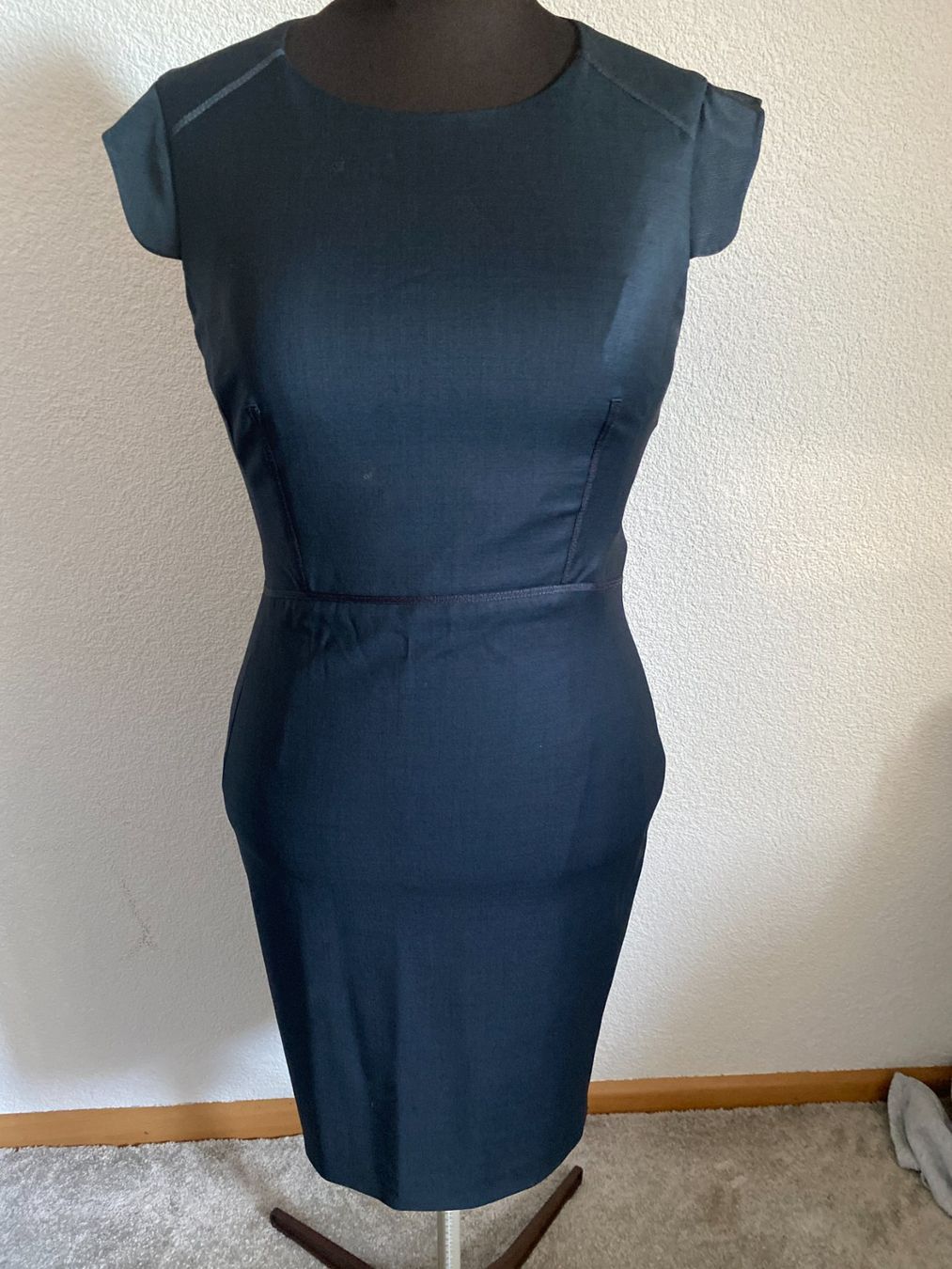 Vestiti: TED BEKER Kleid 36 – Usato da Liestal venduto da aarroon