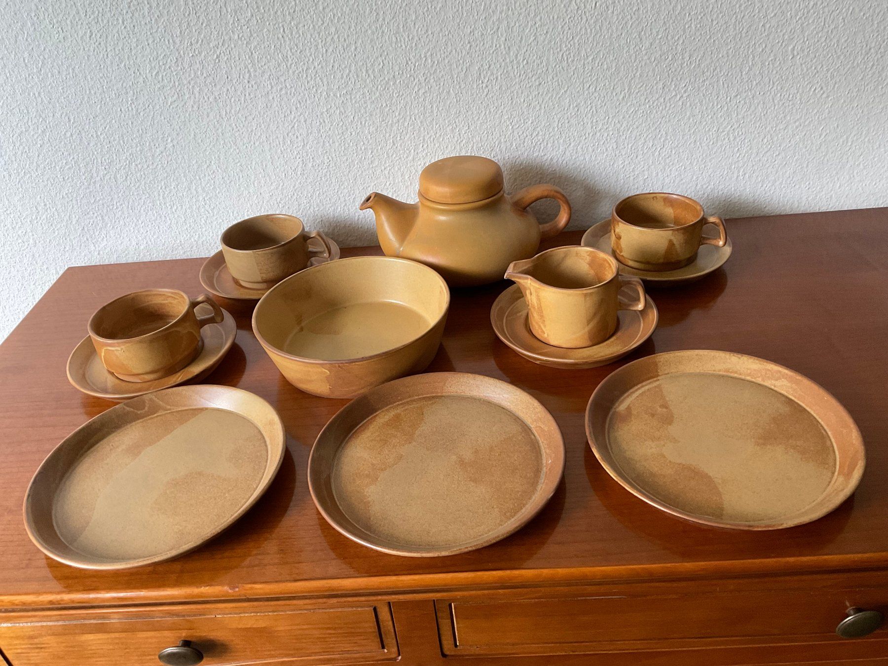 Set di piatti: Teeservice, 13teilig, Keramik, braun – Usato da Winterthur venduto da Tinufix