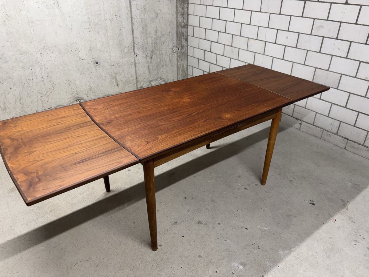 Tavoli: Danish midcentury Teak Extendable Dining Table 1959 – Usato da Attiswil venduto da Retrodane