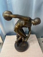 Diskuswerfer / Athletenfigur, bronziert, ca. 40 cm