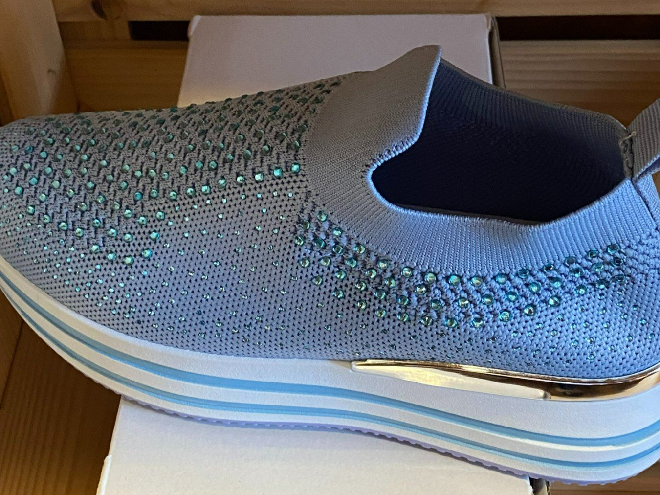 Scarpe da donna: SNEAKER SCHUHE DAMEN,HELLBLAU – Nuovo e nell'imballaggio originale da Meienried venduto da ManuelaBoutique 1