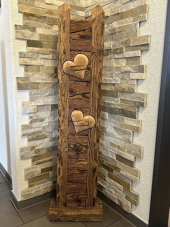 Articoli in legno: Holzstehlen mit Herzen aus Altholz – Nuovo (secondo la descrizione) da Seedorf venduto da arnolderwin 1