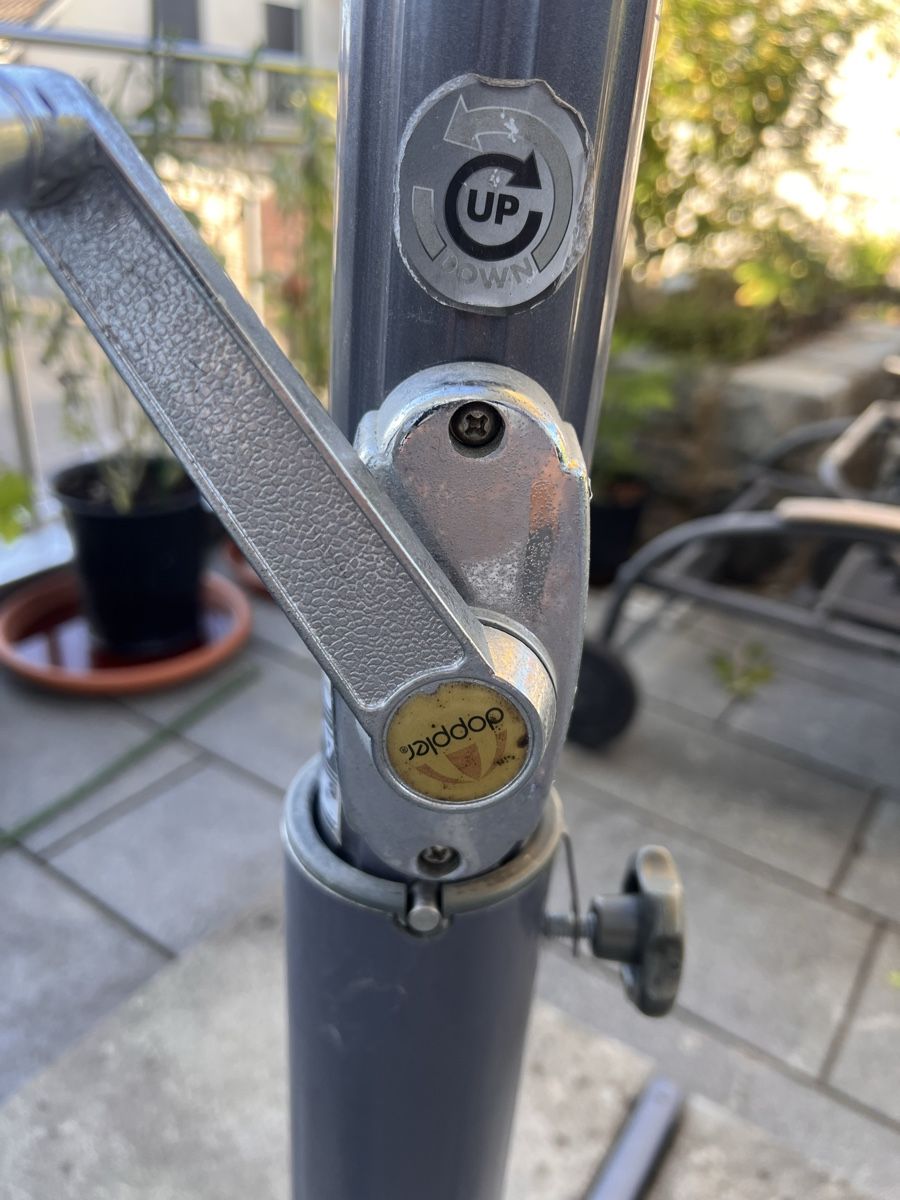 Ombrelloni: Doppler Ampelschirm 280 × 280 – Usato da Bassersdorf venduto da rom_v52v 3