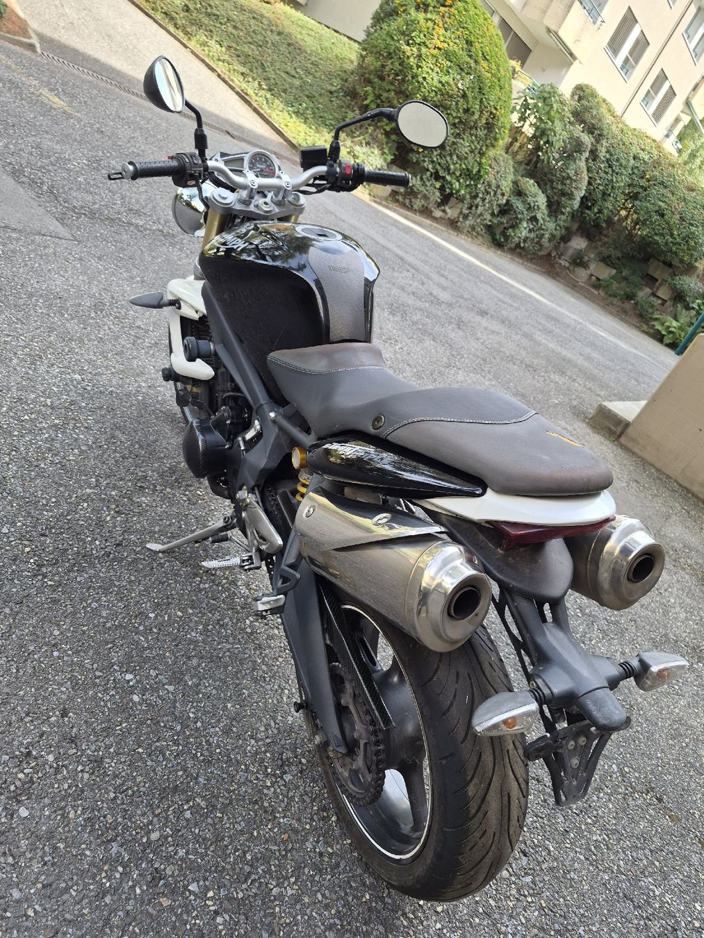 Triumph Strada: Triumph street triple 2008 – Difettoso da Blonay venduto da jul_fyq8 2