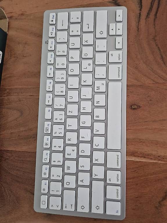 Tastiere: Wireless Keyboard – Usato da Hinwil venduto da soenneli77