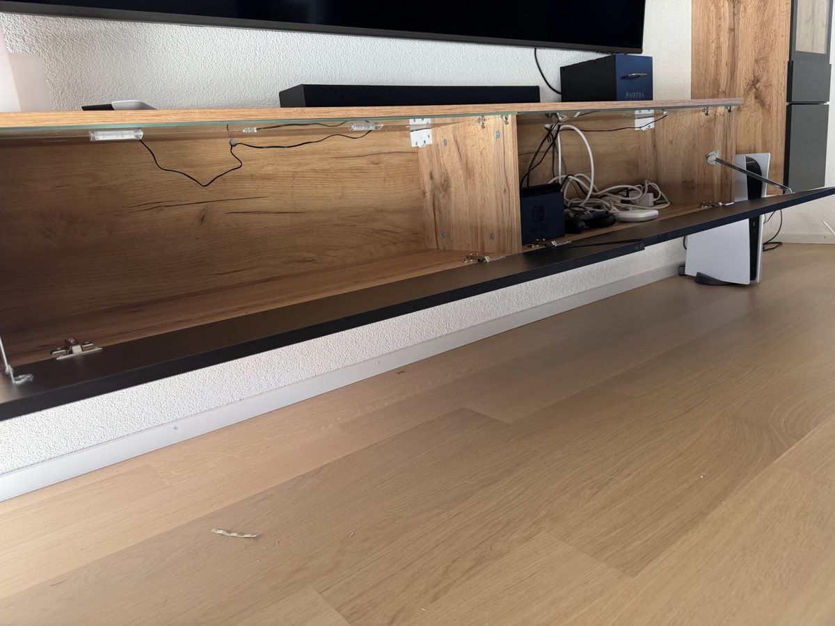 Conforama TV Möbel: Tv Möbel 2Teilig mit Beleuchtung – Neu (gemäss Beschreibung) aus Aarburg von Ospi_10 3
