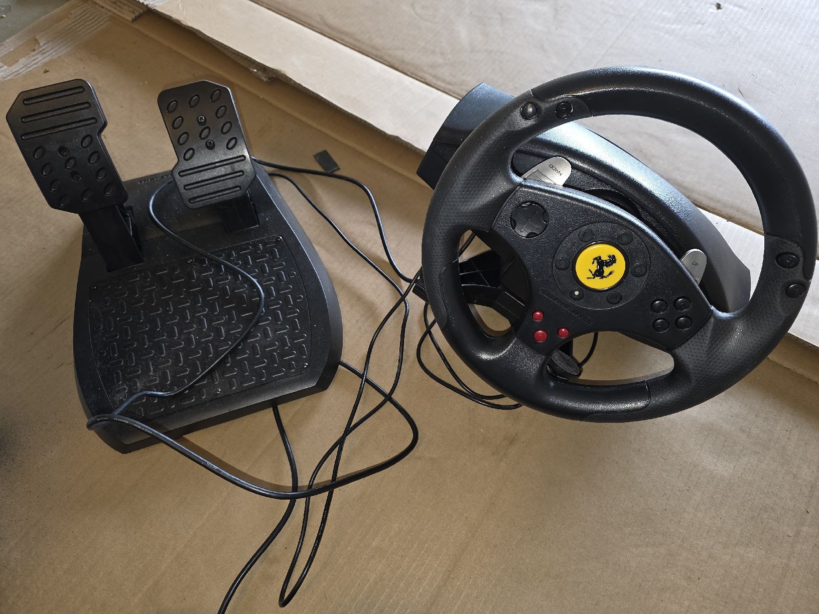 Thrustmaster Controller: Thrustmaster für PS2 Ps3 – Usato da Bäriswil BE venduto da Simon_Kreativwelt