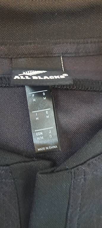 Canottiere & Pantaloni: All Blacks Trikot wie neu Gr.M – Usato da Brunnen venduto da Rodge 3