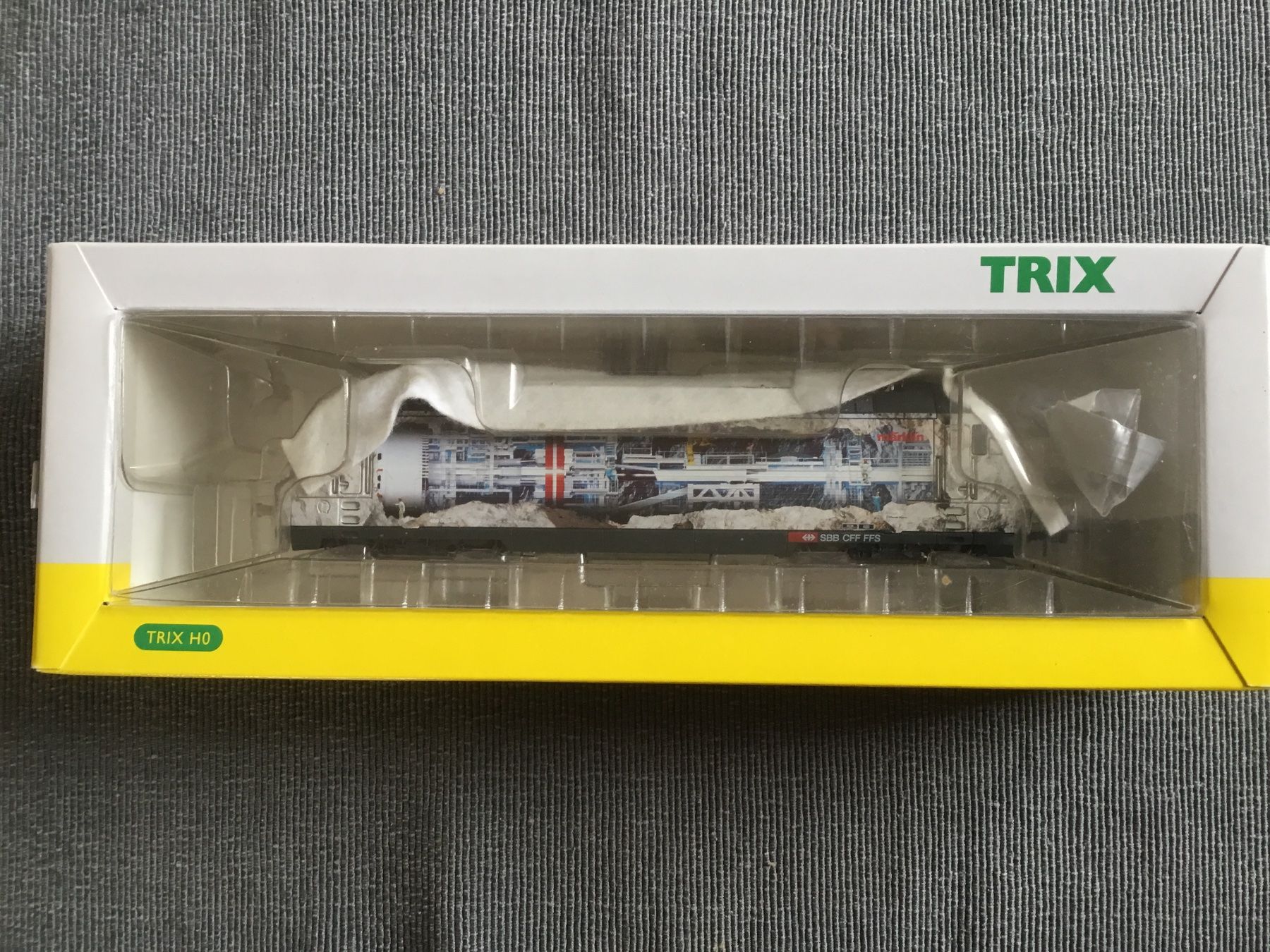 Trix Modellini di ferrovie: Trix 22734 E-Lok Re 460 SBB H0 ESU Lokpilot 5 Decoder – Usato da Augst BL venduto da Bahama03 1