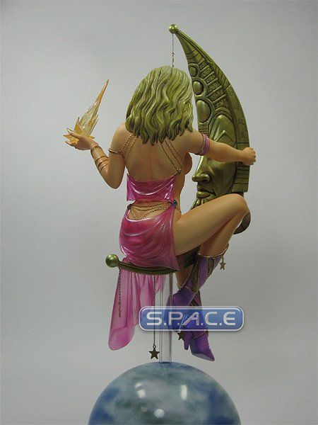 Statuette: Luna by Dorian Cleavenger – Nuovo (secondo la descrizione) da Zürich venduto da Crocuda 1