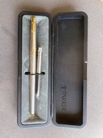 Stylo-plume Parker Classic Flighter GT – Acier Brossé & Or –