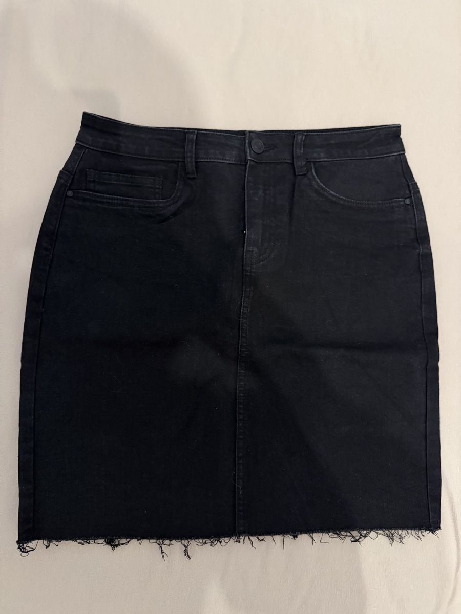 Gonne: Noisy May Jeansrock mit Fransen Grösse M Schwarz – Nuovo (secondo la descrizione) da St. Gallen venduto da Xbylucas