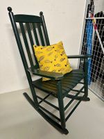 Klassischer Schaukelstuhl dunkelgrün – Abholung in Aarau
