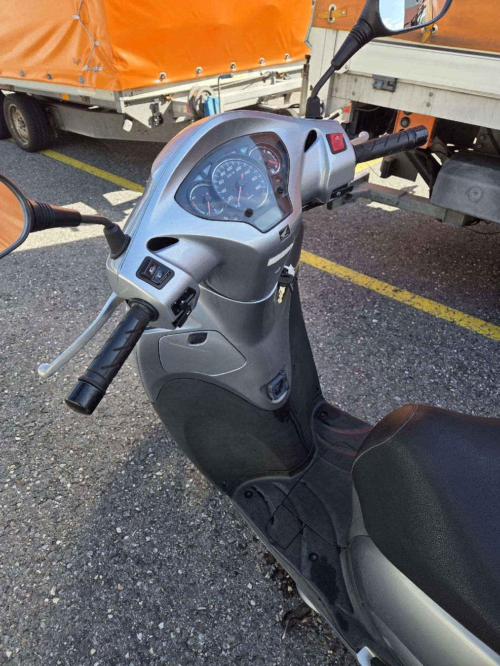 Honda Scooters: Honda Roller SH 300 A – Gebraucht aus Maienfeld von Andyr44 3