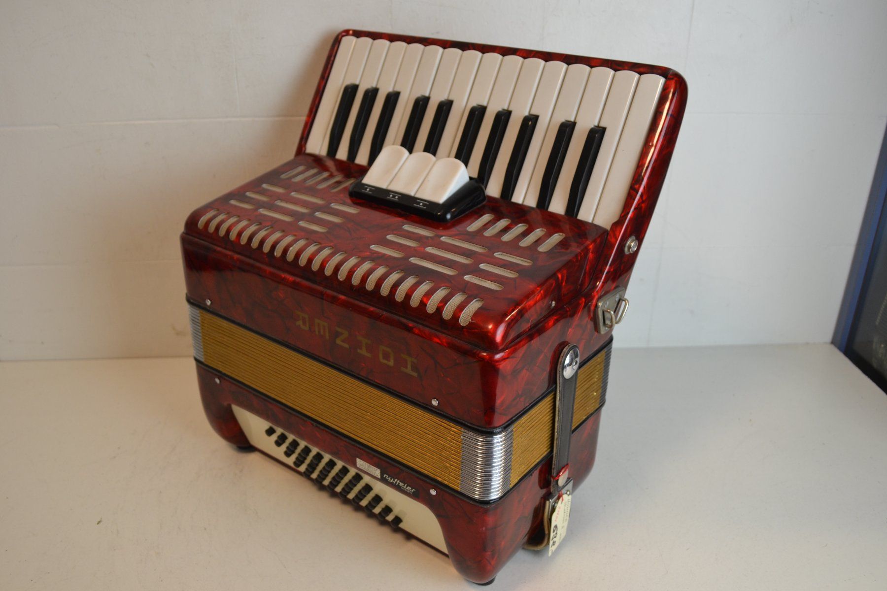 Hohner Musikinstrumente: Akkordeon chromatisch Hohner Studiosa II – Gebraucht aus Zürich von Brockito 2