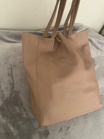 Damen-Handtasche in Hellrosa – Zustand wie neu