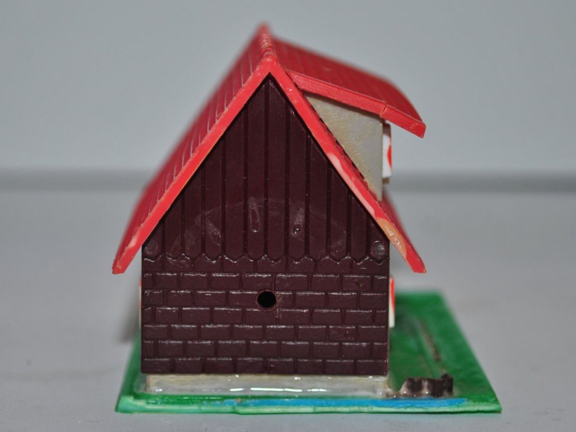 Faller Modelleisenbahnen: Faller Wohnhaus (PAH716) – Gebraucht aus Aarwangen von Bahnsupport 3