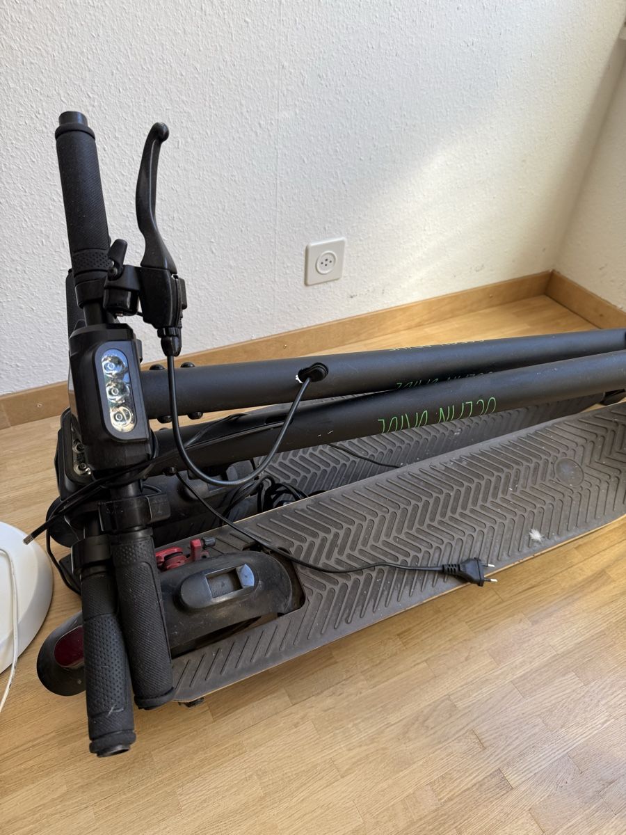 Kickboard: Lot de 2 trottinettes  – Difettoso da Les Acacias venduto da A.cicc 4