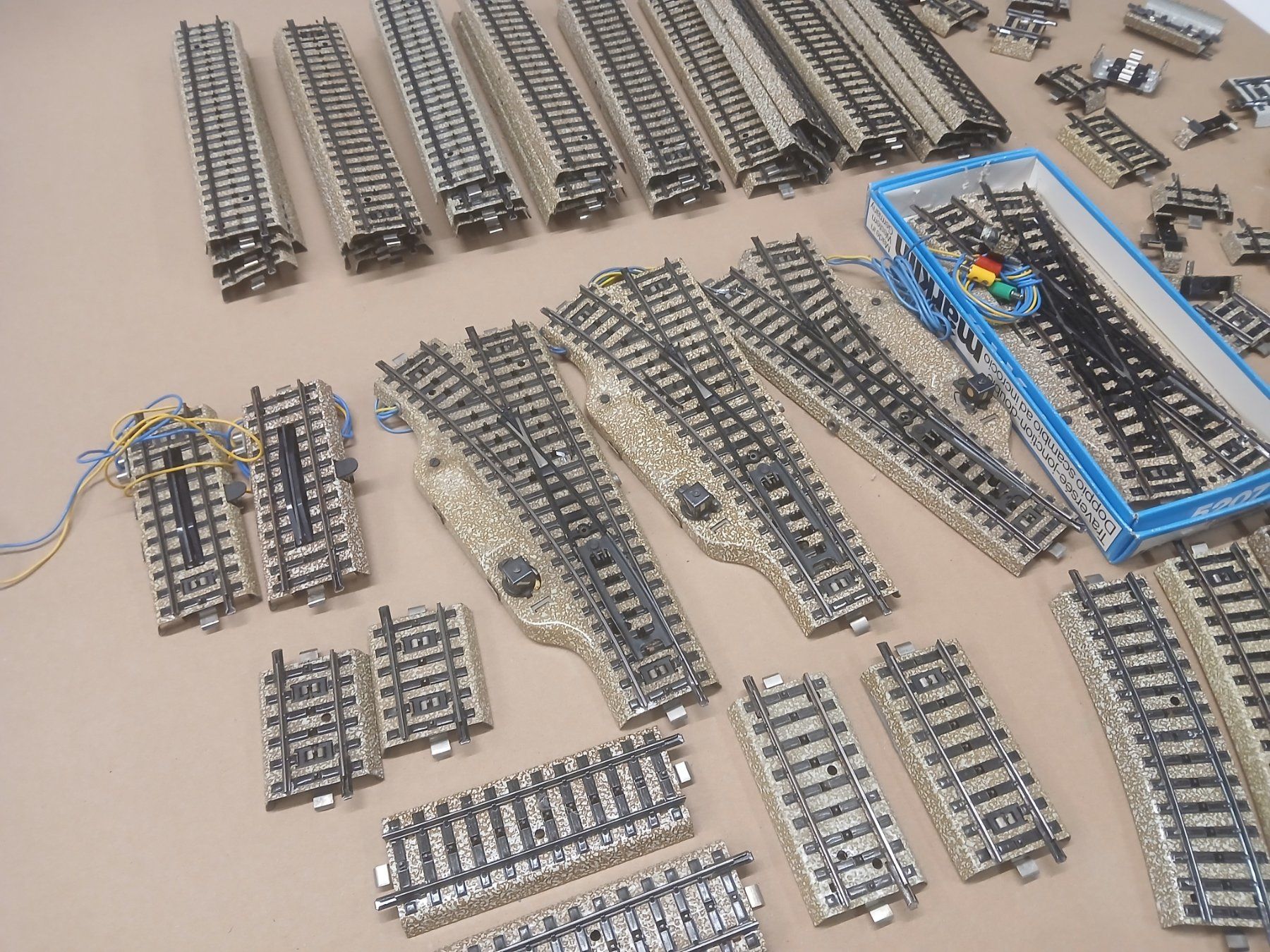 Märklin Modelleisenbahnen: Märklin H0 M-Gleise Lot3 – Gebraucht aus Däniken SO von nitro161 1