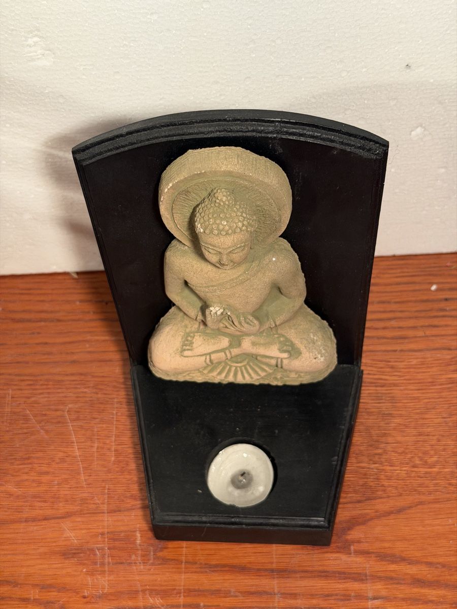 Tutte le decorazioni: Zen Buddhist Statue with Tealight Holder - Peaceful Decor – Usato da Lausanne venduto da vas_mbk2 1