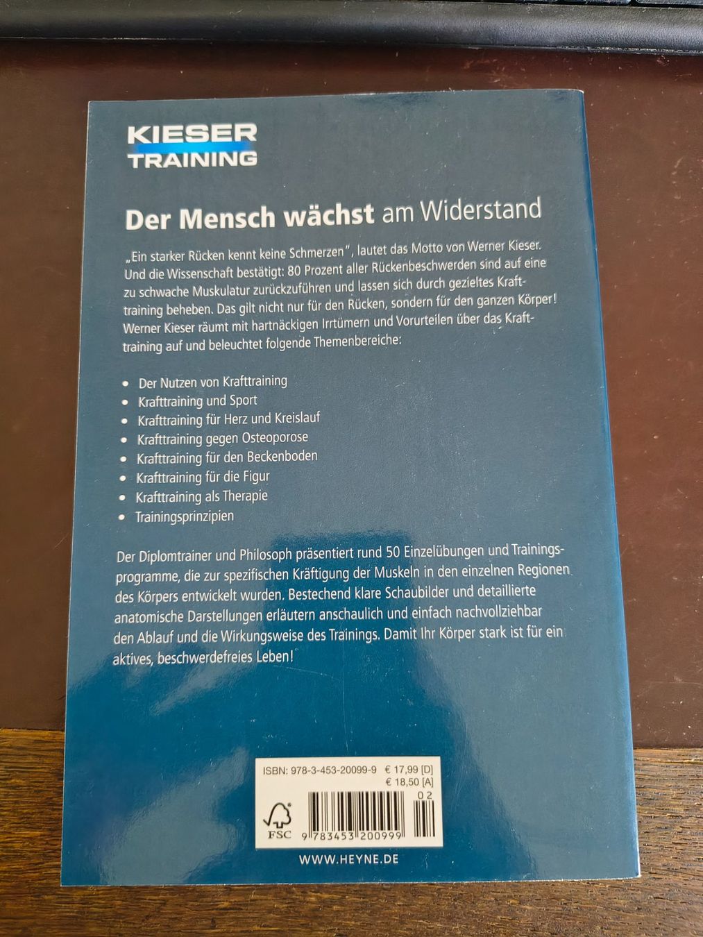 Libri: Buch "Ein starker Körper" von Kieser – Nuovo (secondo la descrizione) da Bülach venduto da uba_p272 1