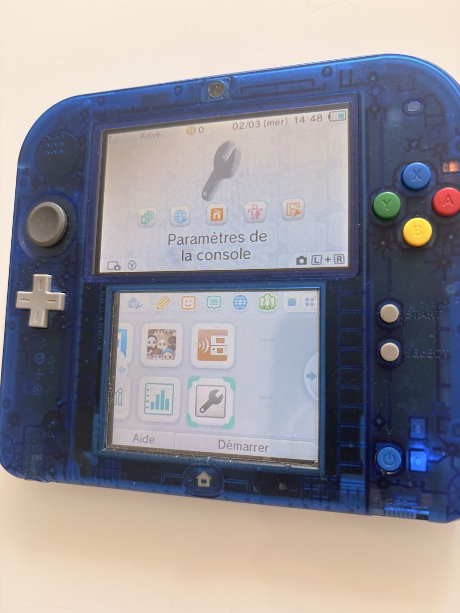 Nintendo Console: Nintendo 2ds + chargeur + 9jeux – Usato da Dompierre FR venduto da PRiT_Madara 1