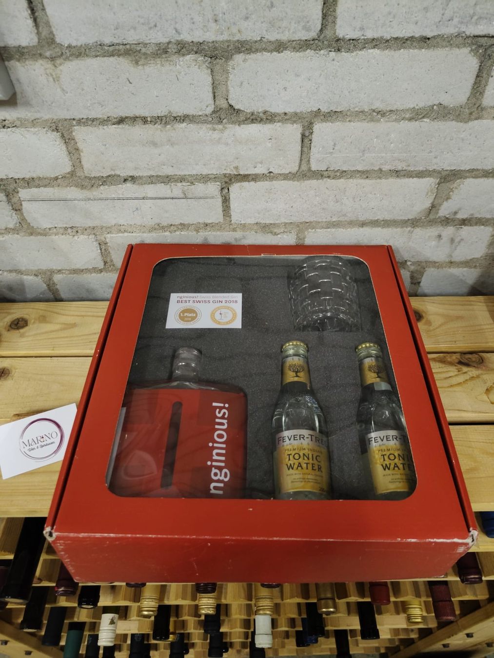 Spirituosen: Geschenkset Gin Nginious 0.5l/40% – Neu und originalverpackt aus Münchenstein von wusmarino 1