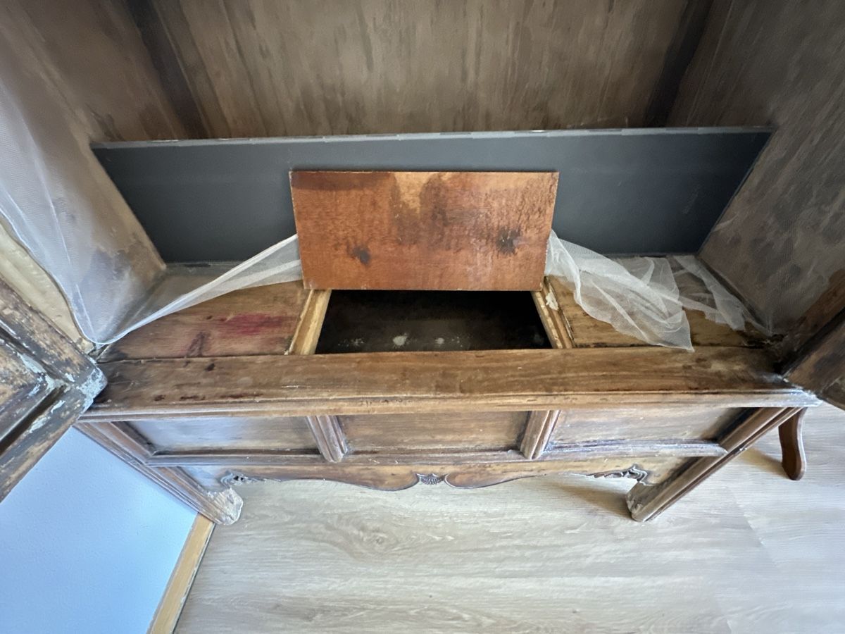 Armadi: Antiker Kleiderschrank, Holz, – Usato da Aarburg venduto da Yula24 6