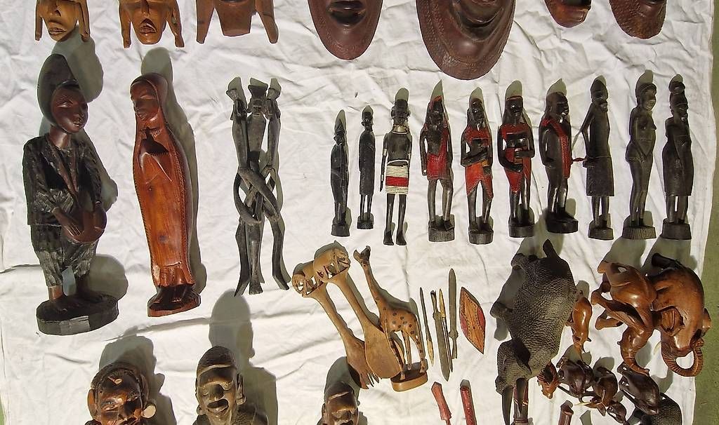 Sculture & Statue: afrikanische Masken, Figuren u.A. – Usato da Regensdorf venduto da Beeker 4