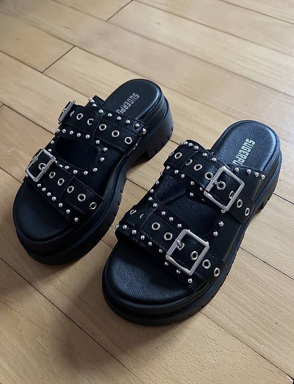 Scarpe per ragazze: Sommerschuhe neu – Nuovo e nell'imballaggio originale da Riehen venduto da alisha.