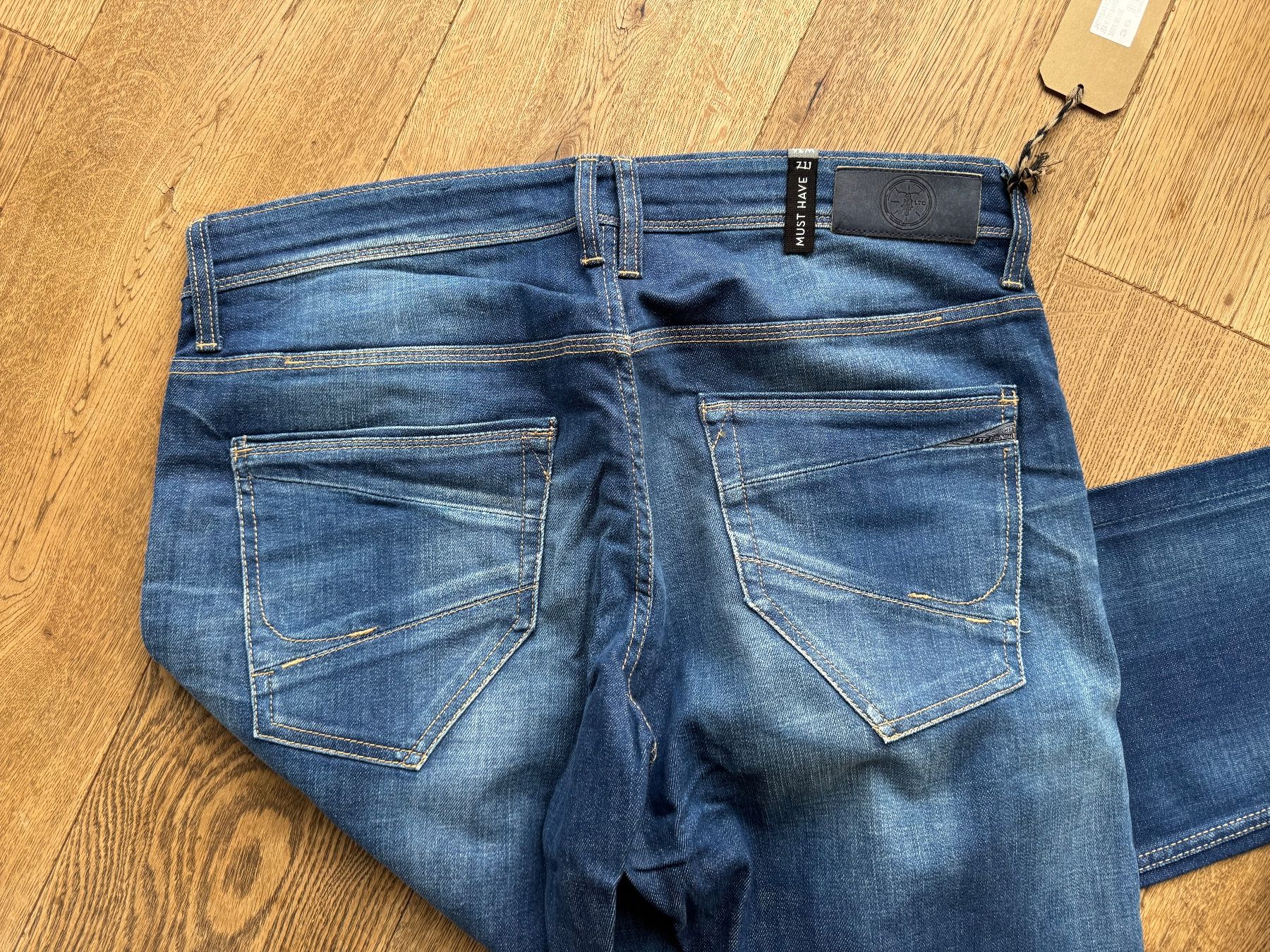 Le Temps Des Cerises Jeans: Jeans, Temps des Crises //NEU// 33 – Nuovo (secondo la descrizione) da Stettfurt venduto da outlet72 3