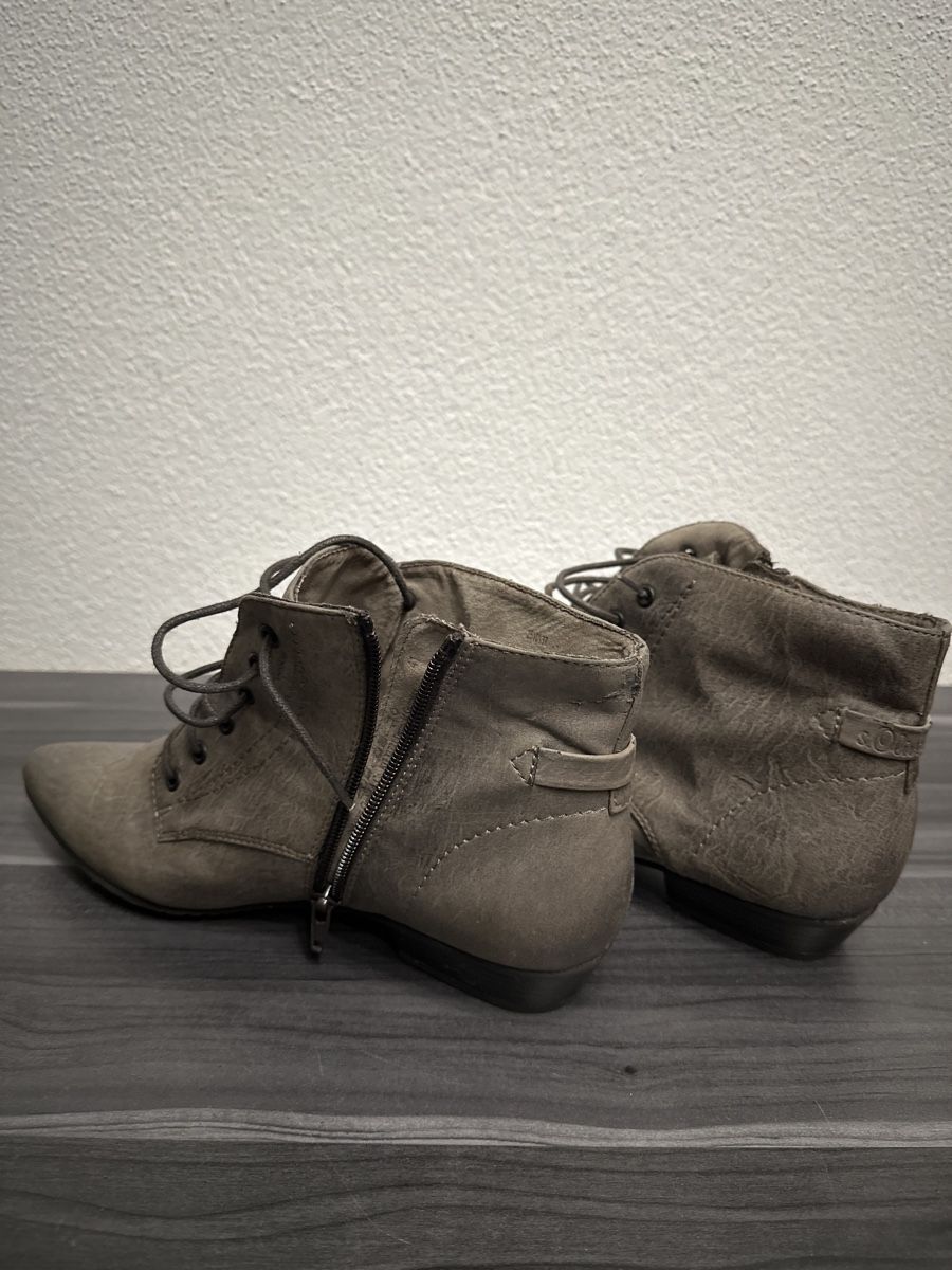 S.Oliver Scarpe da donna: Stiefeletten von s.oliver Größe 41 – Usato da Aarburg venduto da Tonija 1