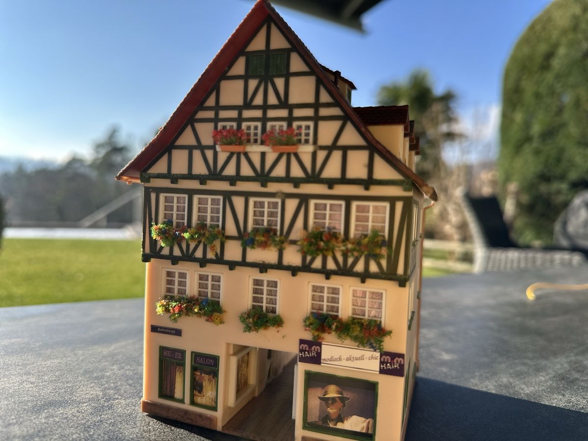PEB225) Faller 130704 Bausatz Kaufhaus Henninger, ungeöffnet, H0, OVP - Modellbahn Rhein-Main