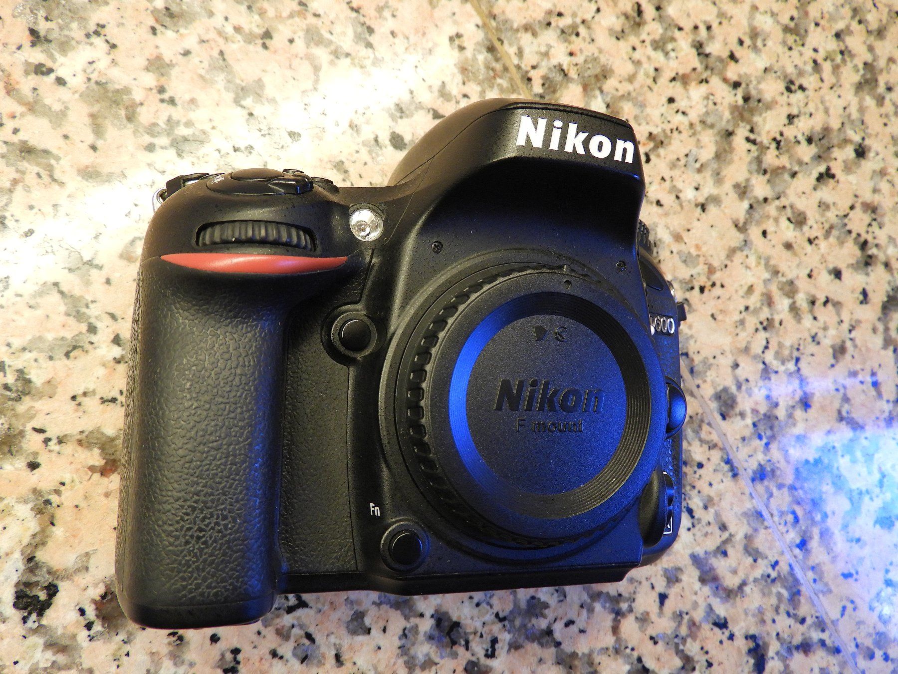 Nikon Fotocamera: Nikon D600 BODY----- ------- NEUWERTIG – Nuovo (secondo la descrizione) da Eglisau venduto da EGLISAU1960 4