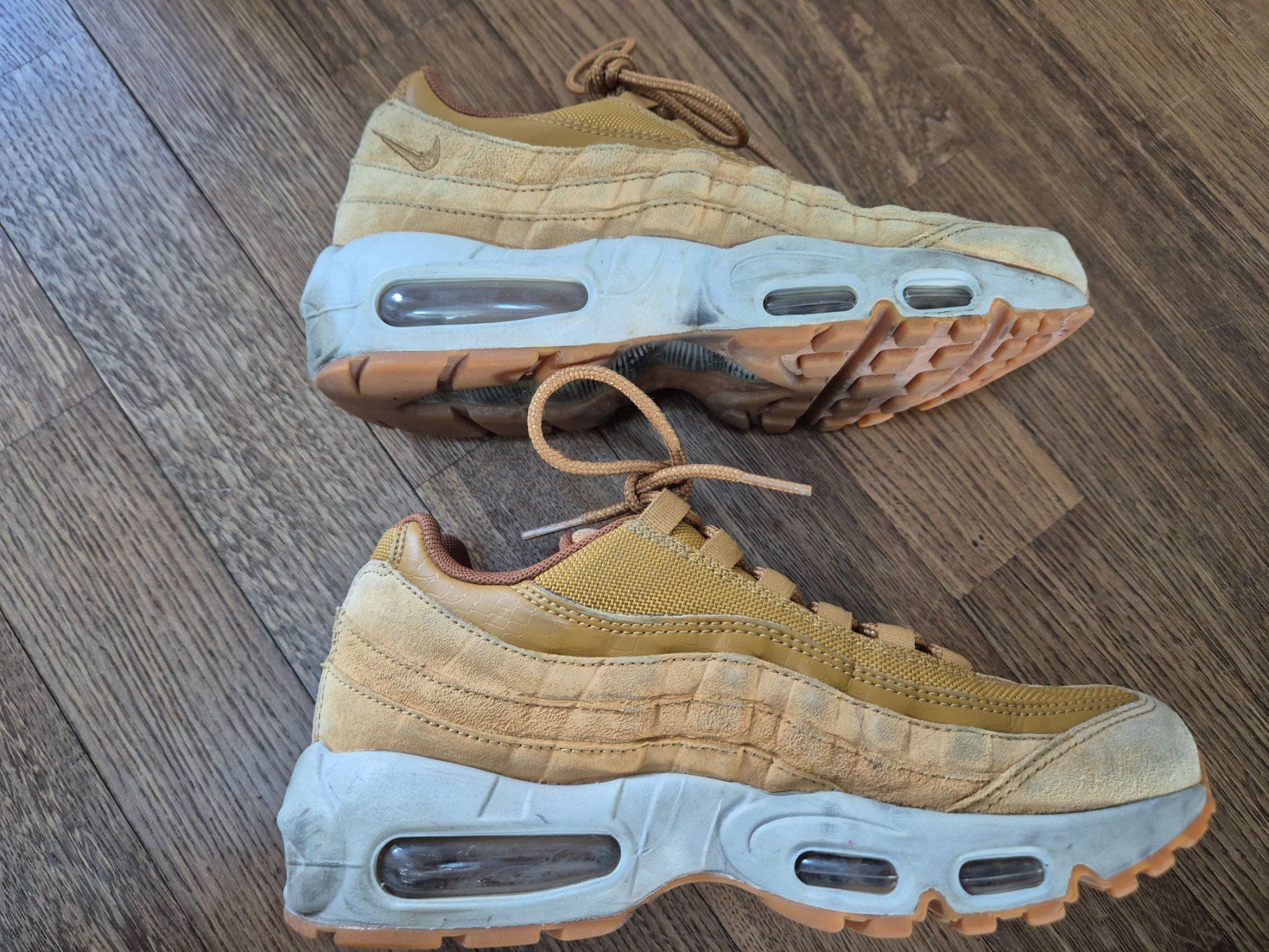 Nike Scarpe da donna: Nike Air Max golden size 38.5 – Usato da Zürich venduto da monadiederich 3