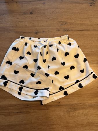 Süssi Shorts mit Herzli-Muster, Grösse S,