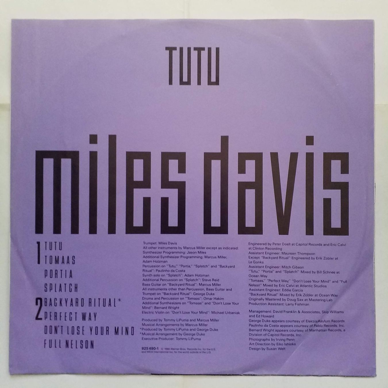 Dischi in vinile: MILES DAVIS,  Tutu  - 1986 press  - NEW - – Nuovo (secondo la descrizione) da Yverdon-les-Bains venduto da Jacotreut 2