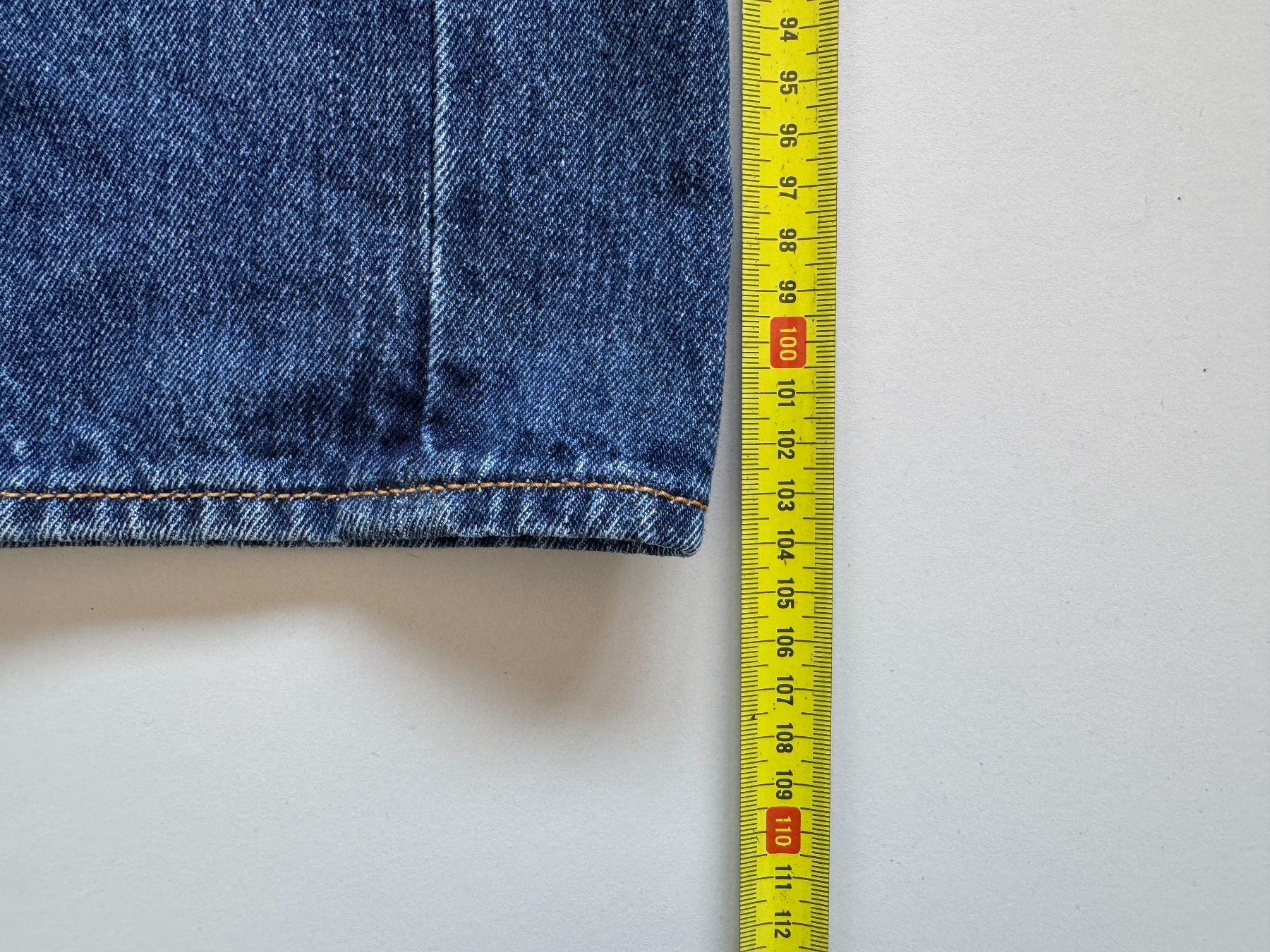 Levi's Jeans: Levis 501 denim W36 L32 from 2016 Red Tab – Usato da Neuchâtel venduto da _Easy_to_Find_ 5