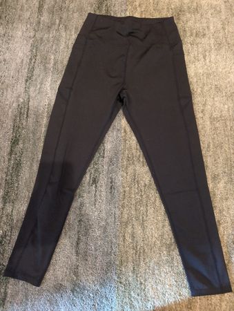 Damen Leggings schwarz Grösse M neuwertig