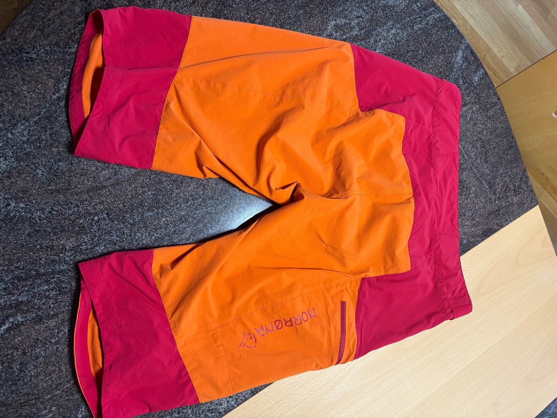 Norrøna Pantaloni: Norrona Bikehose Gr.L – Usato da Hasliberg-Hohfluh venduto da hasliberg79 2