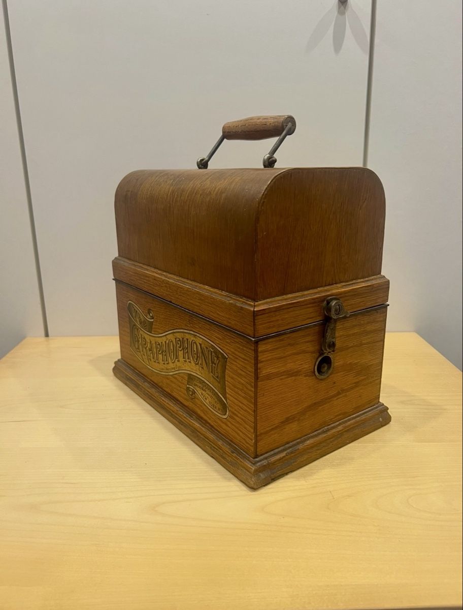 Plattenspieler: Gramophone Graphophone  – Gebraucht aus Münchenstein von cor_wpw2 1