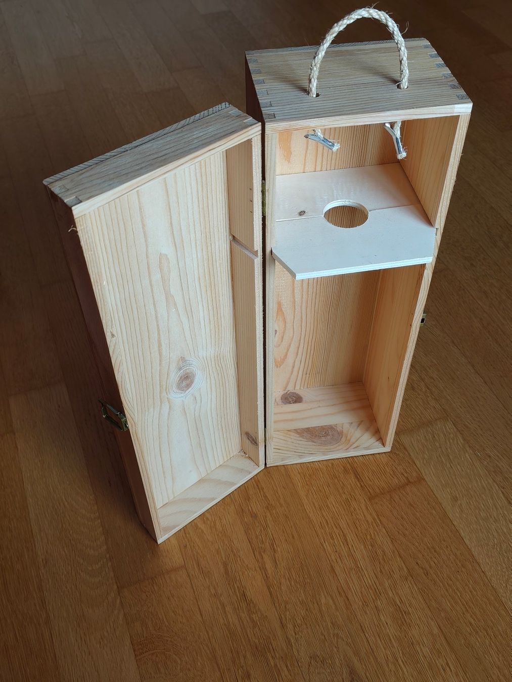 Altro: Weinkiste aus Holz – Usato da Biel/Bienne venduto da taureau03 2