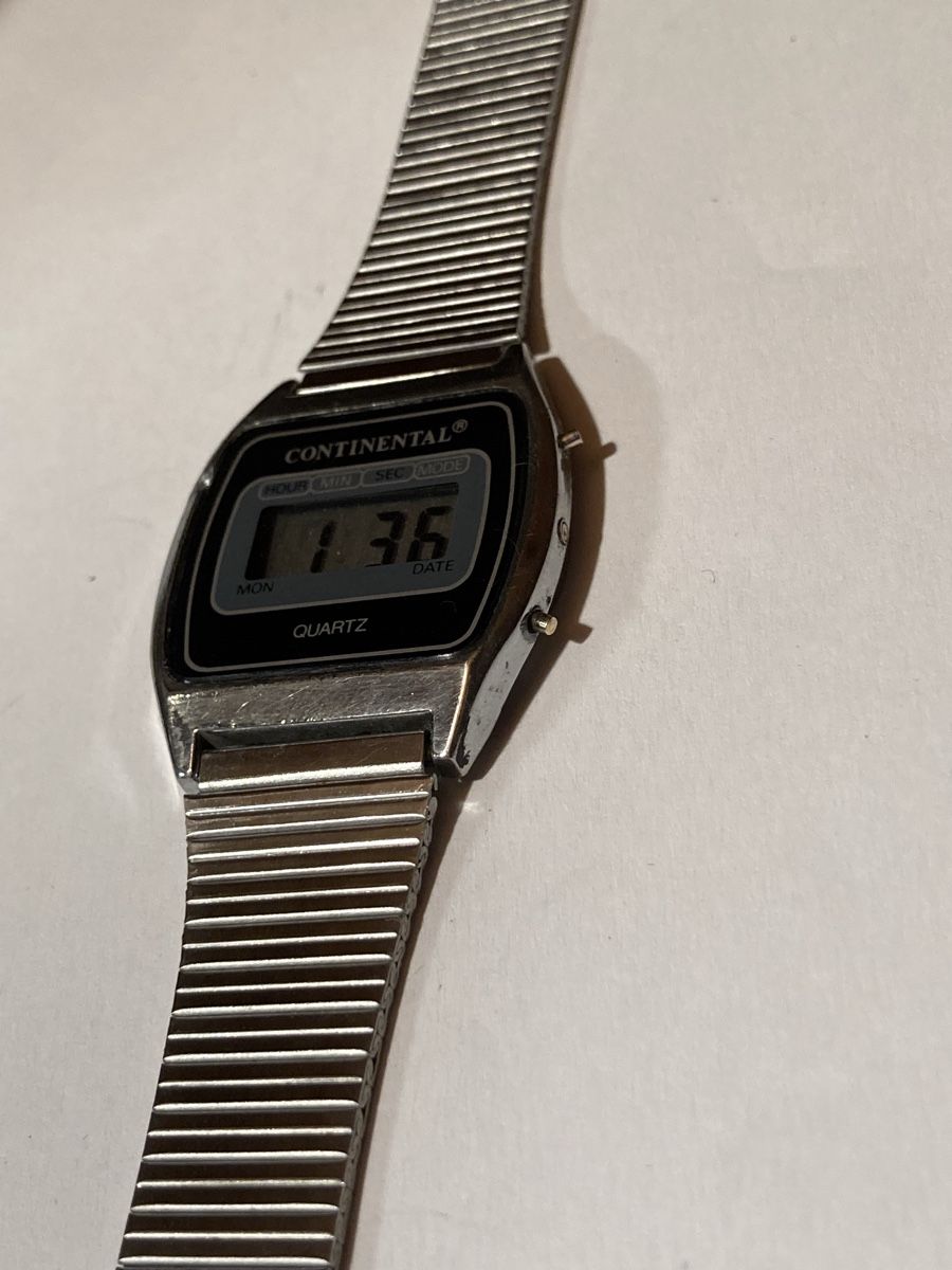 Continental Orologi: Continental Lcd uhr 33x39 mm – Usato da Glattbrugg venduto da vintagemania 3