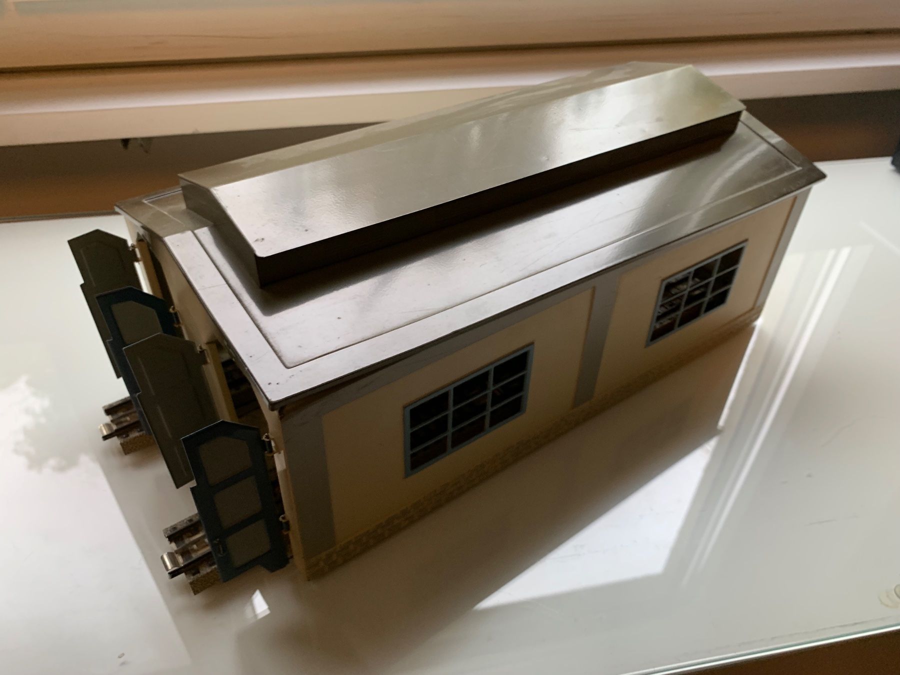 Märklin Modellini di ferrovie: Märklin HO Lockschuppen – Usato da Heimberg venduto da Piaggio12 1